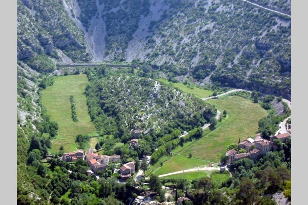 La Maison Huguetoune Nant Exterior photo
